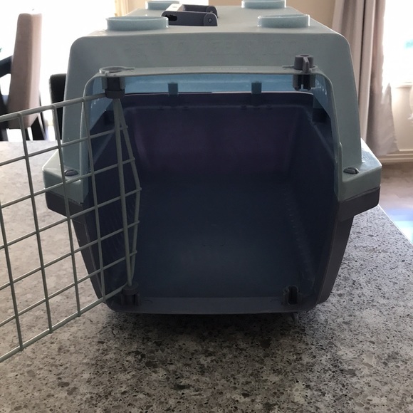 Small Animal Carrier - Picture 5 of 5